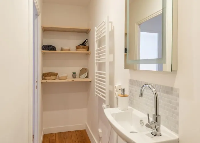 T2 Cosy A Deux Pas De La Gare ナント